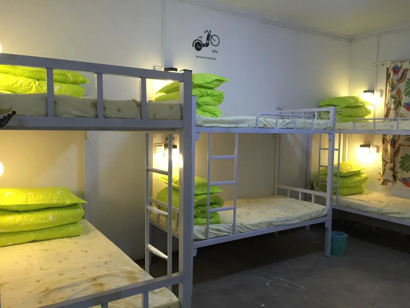 Lang Man Youth Hostel