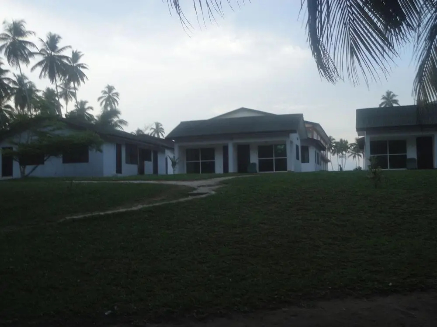 Tenack Beach Resort & Hotel