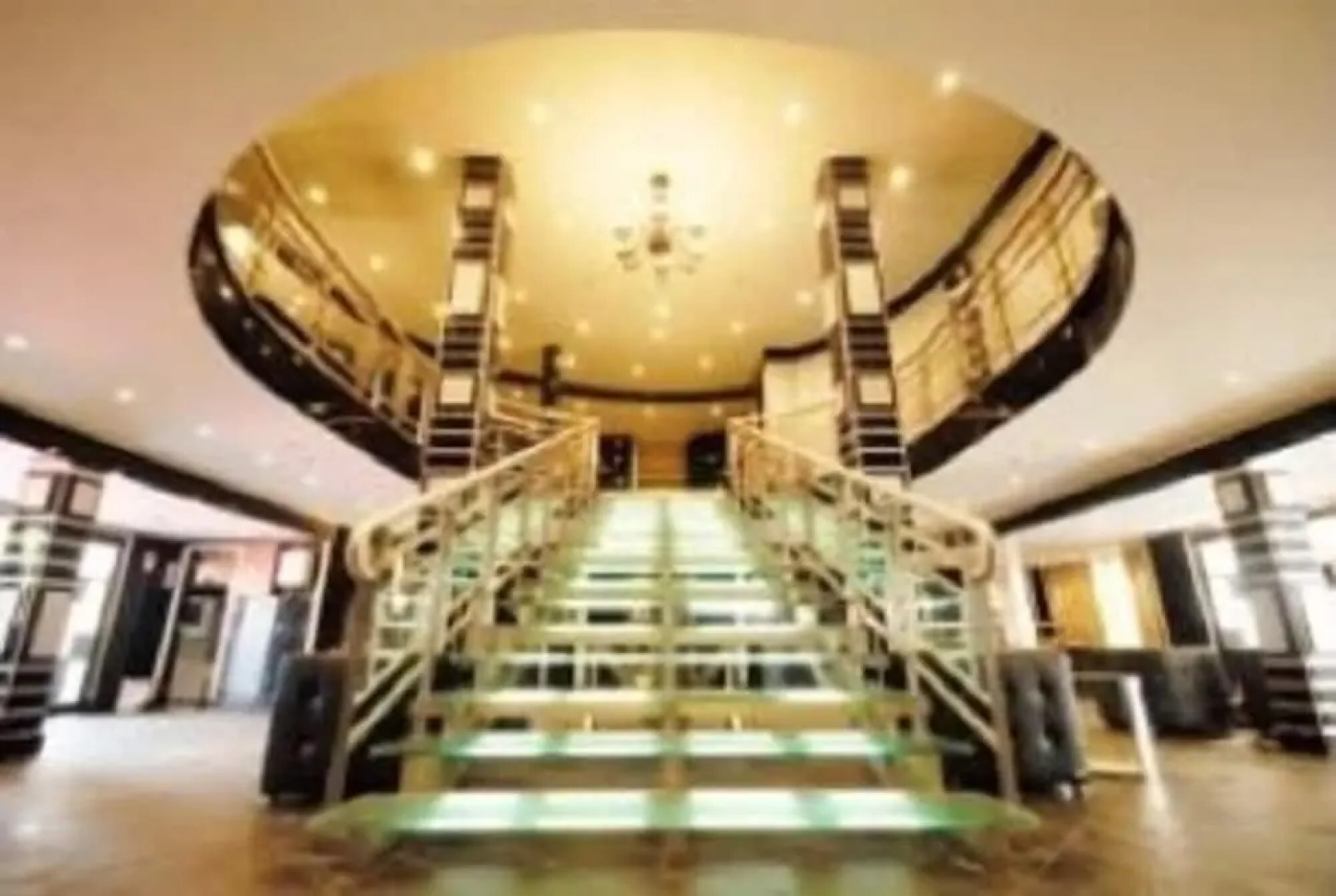 HS Moondance Monday to Friday