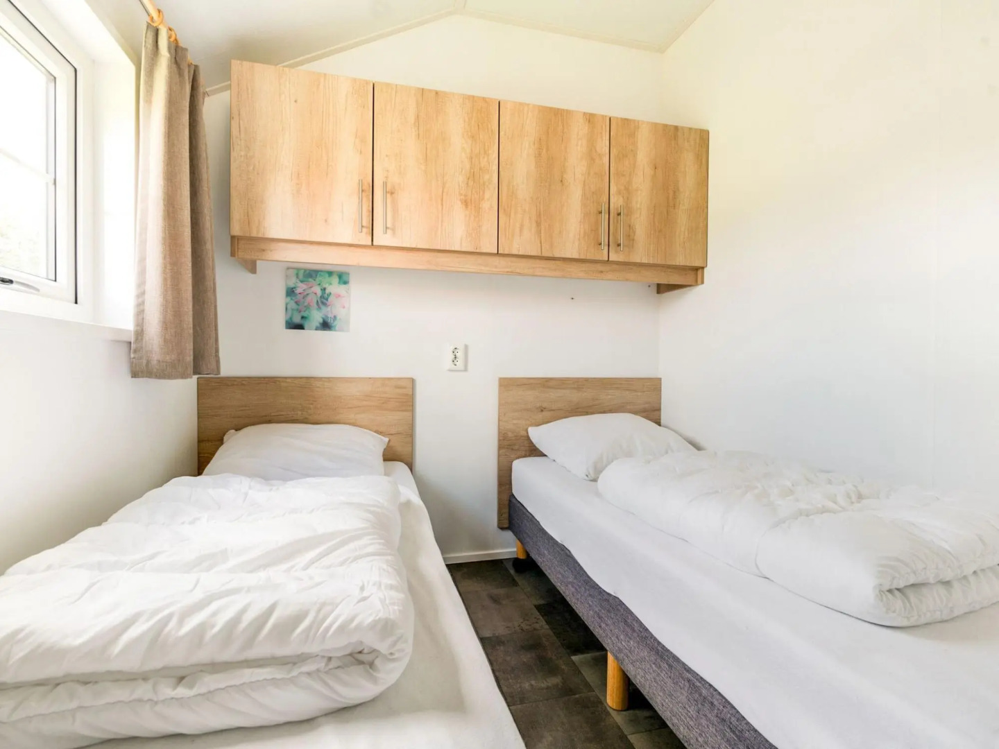 Glamping With Veranda Over Water