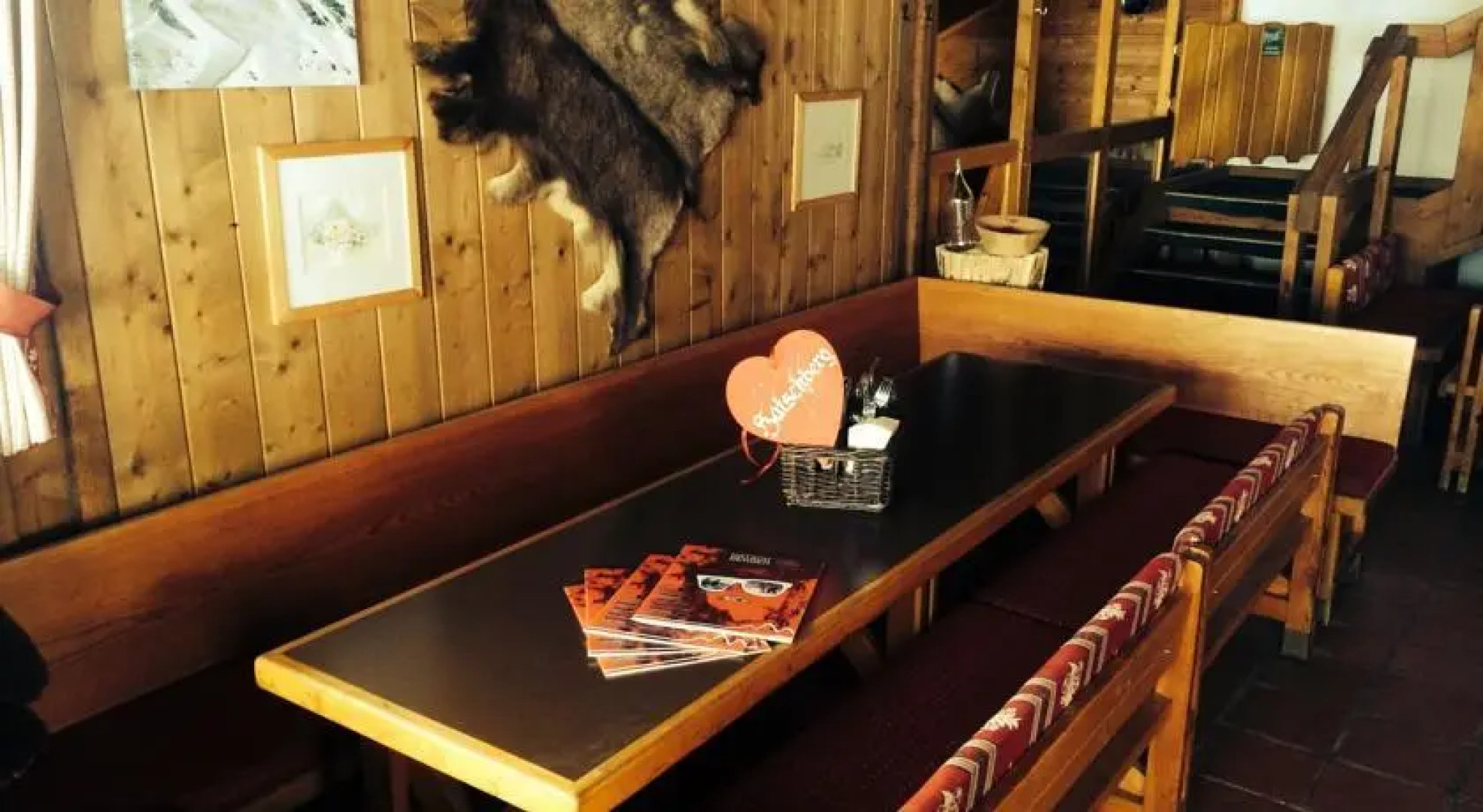 Adlerhorst - Schlafen am Berg