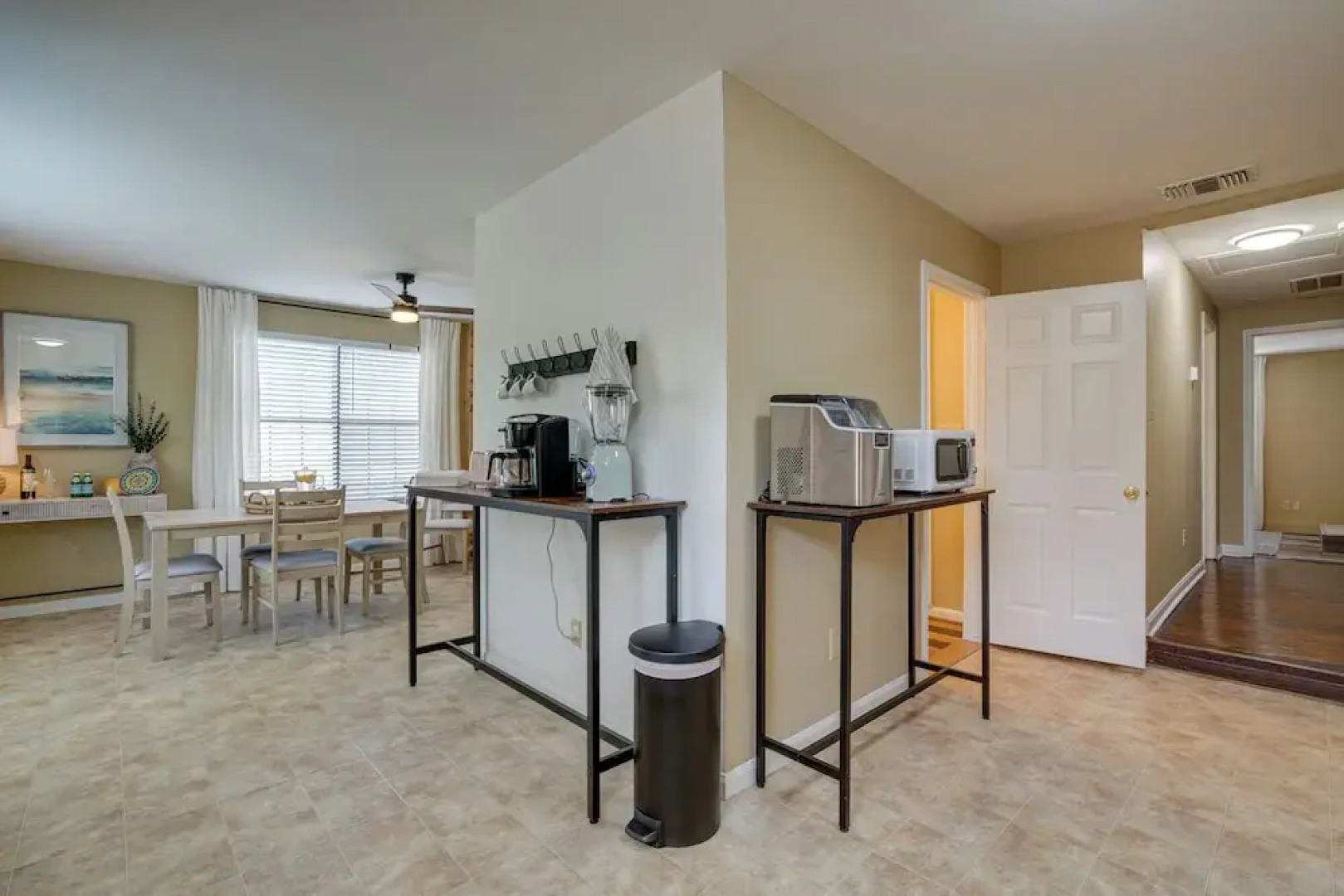 Kerrville Vacation Rental Across From River Trail!