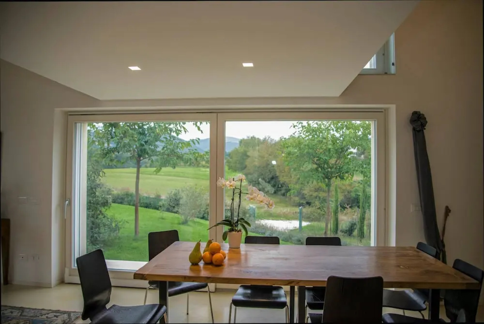 Hillside Villa With Swimming Pool and Jacuzzi - Frasassi Caves