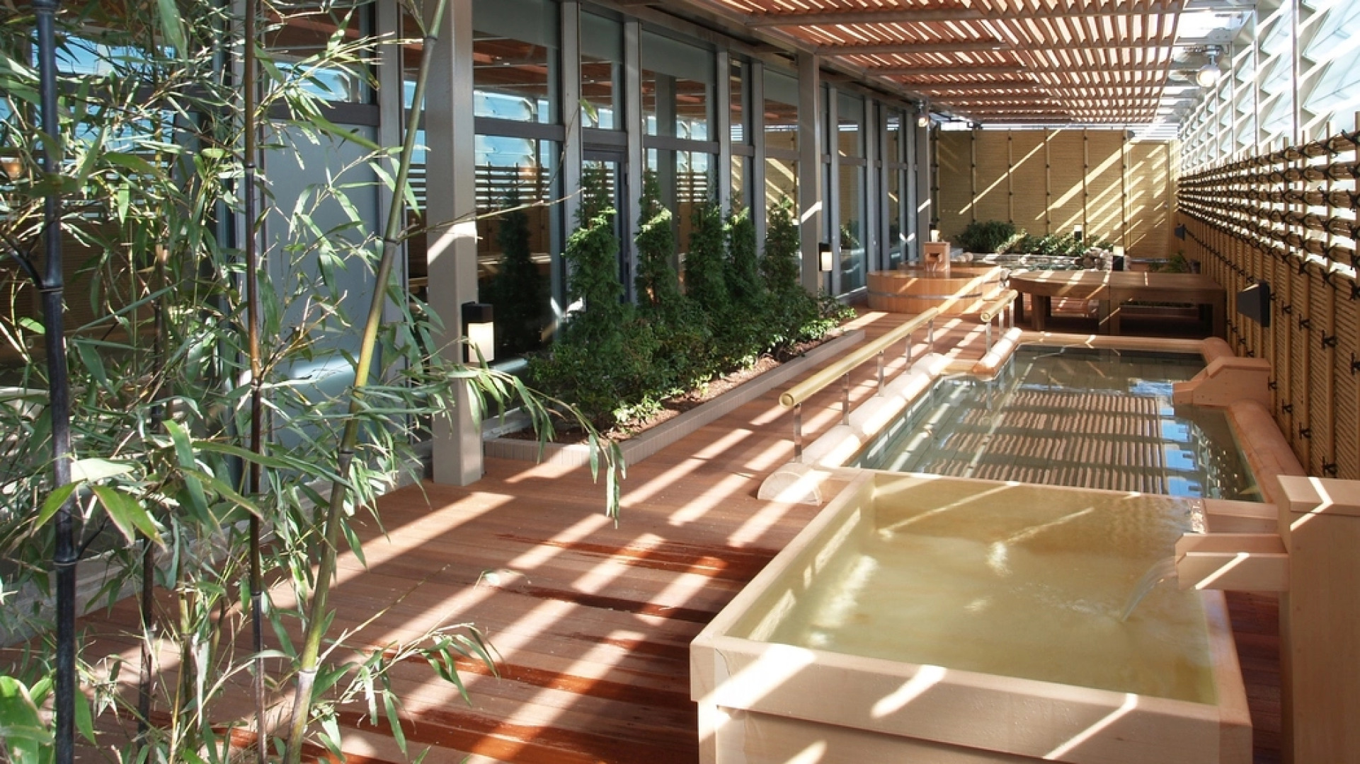 Отель APA Hotel & Resort Tokyo Bay Makuhari