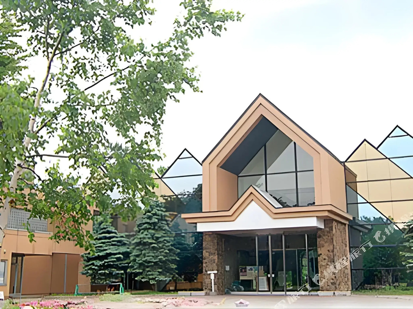 Yuyado Kuttari Onsen Lake Inn