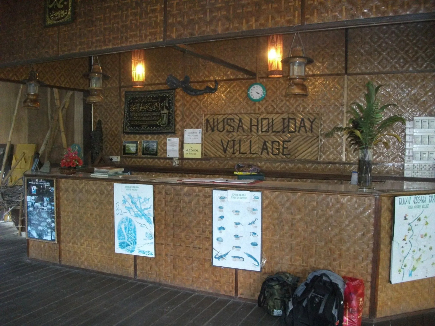 Nusa Holiday Village