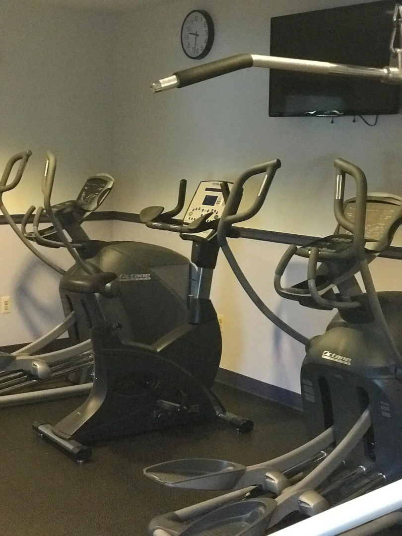 Meadowlands Plaza Hotel