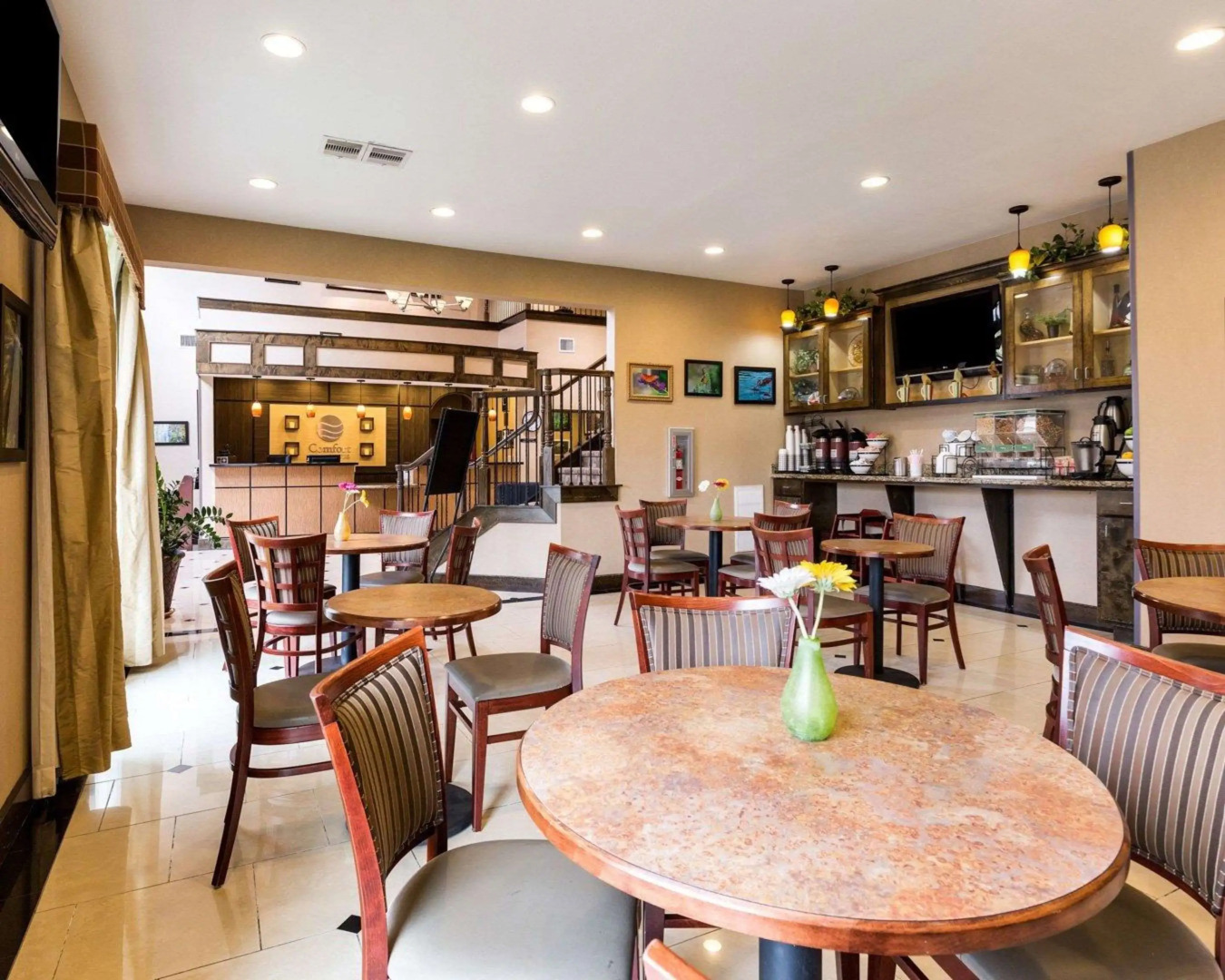 Comfort Inn And Suites Winnie