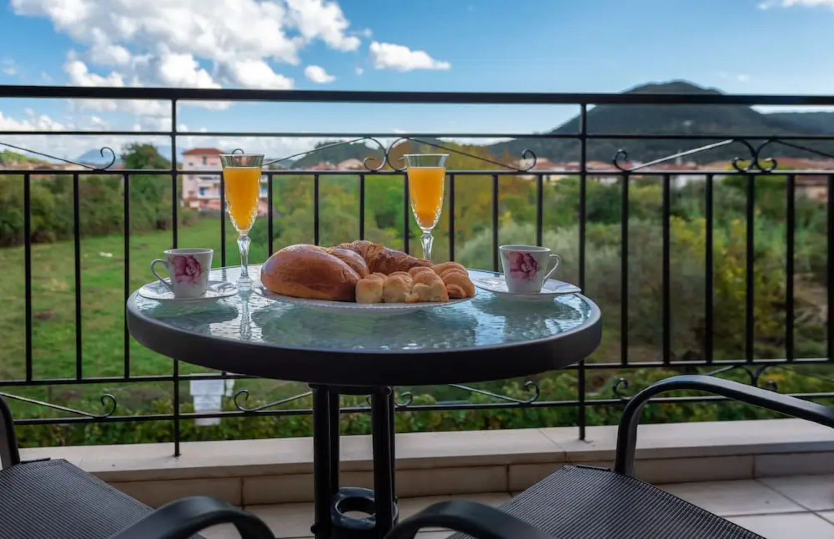 Ionion Maisonettes And Studios