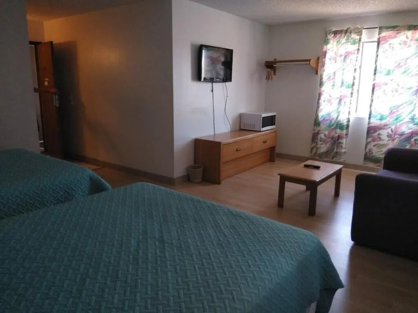 Manitou Inn & Suites