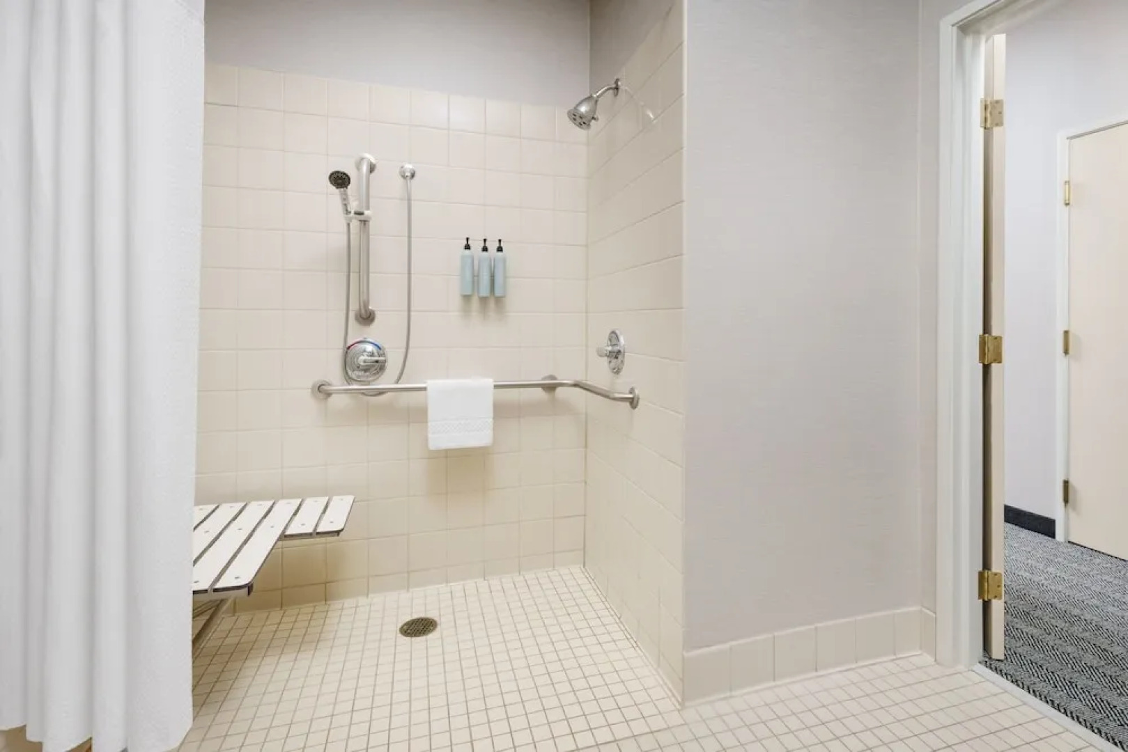 Courtyard Sacramento Folsom