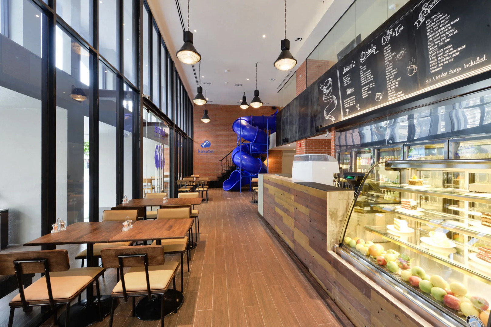 Kokotel Bangkok Surawong