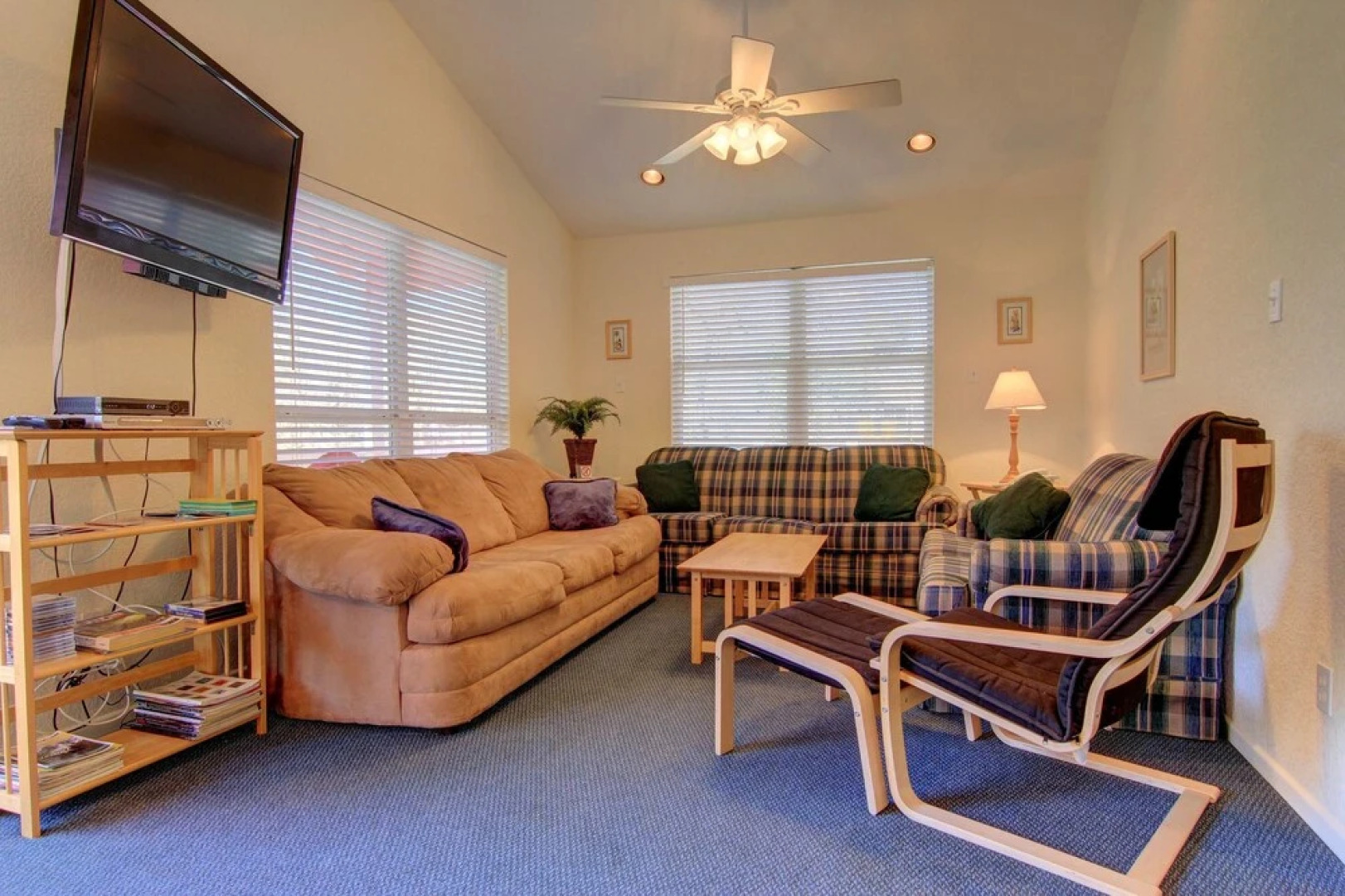 Three Pink Housez RR1 3