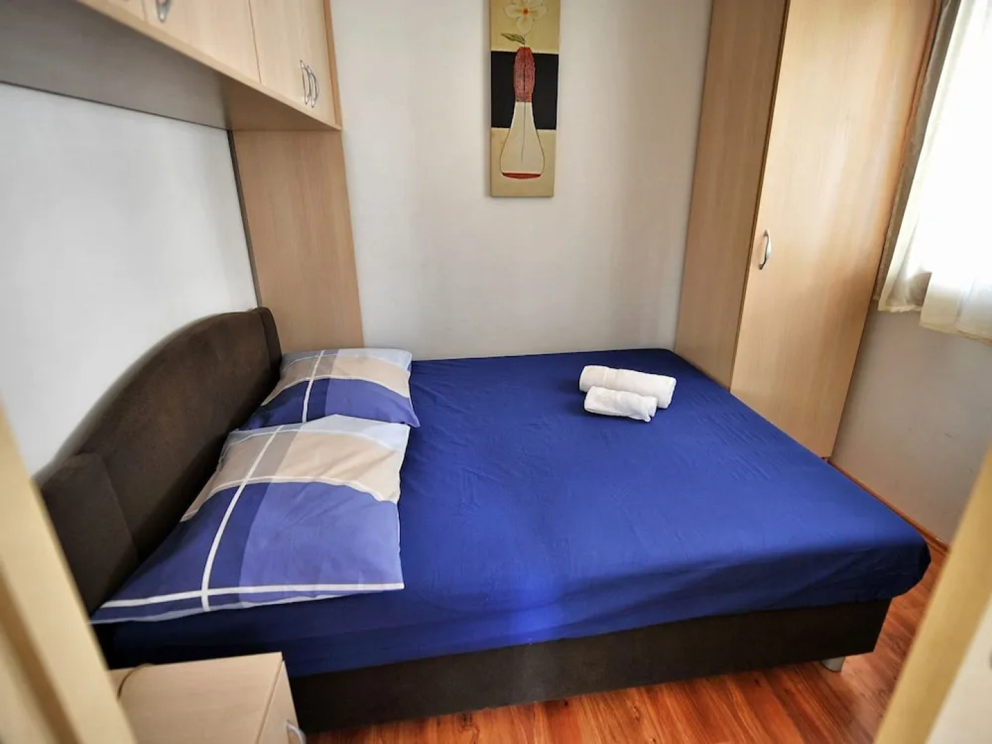 Modern Holiday Home With Covered Terrace and Private Garden