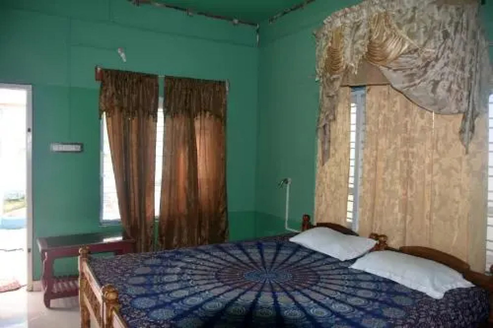 New Skyline Tourist Paradise