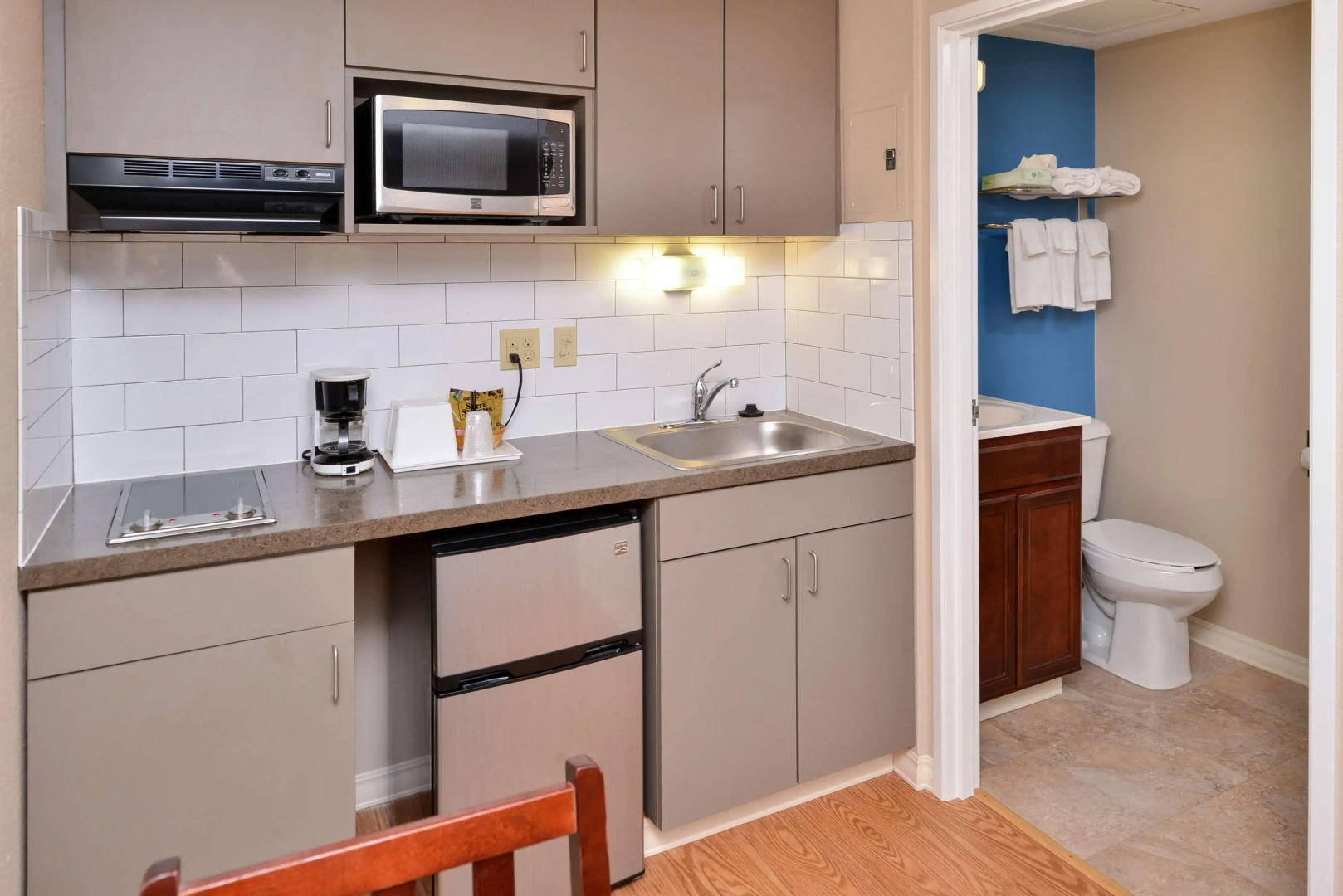 Americas Best Value Inn & Suites St. Clairsville Wheeling