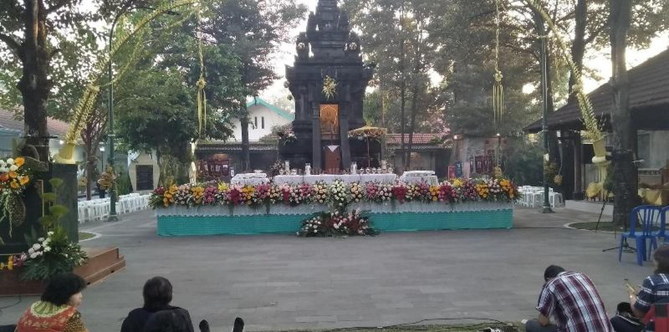 Rumah Singgah Peziarah Ganjuran by ZUZU