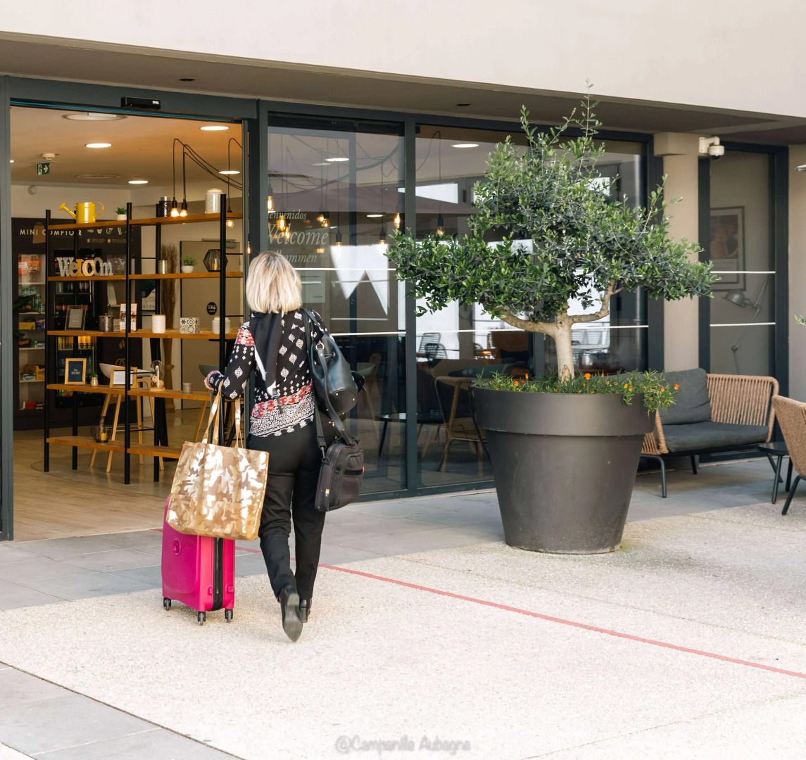 CAMPANILE MARSEILLE EST - Aubagne