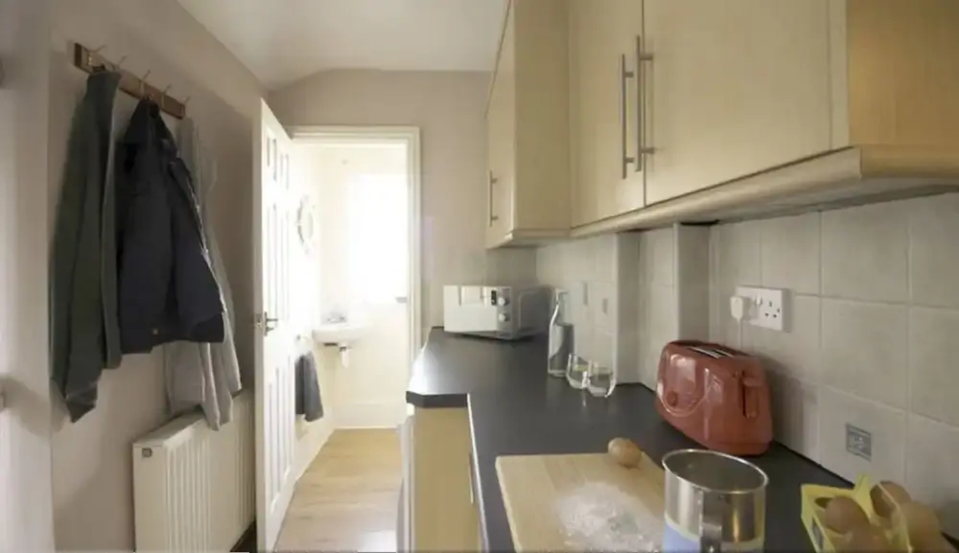 RoomTel - Brook House