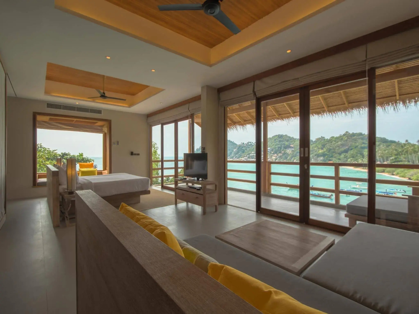 Beach Club by Haad Tien