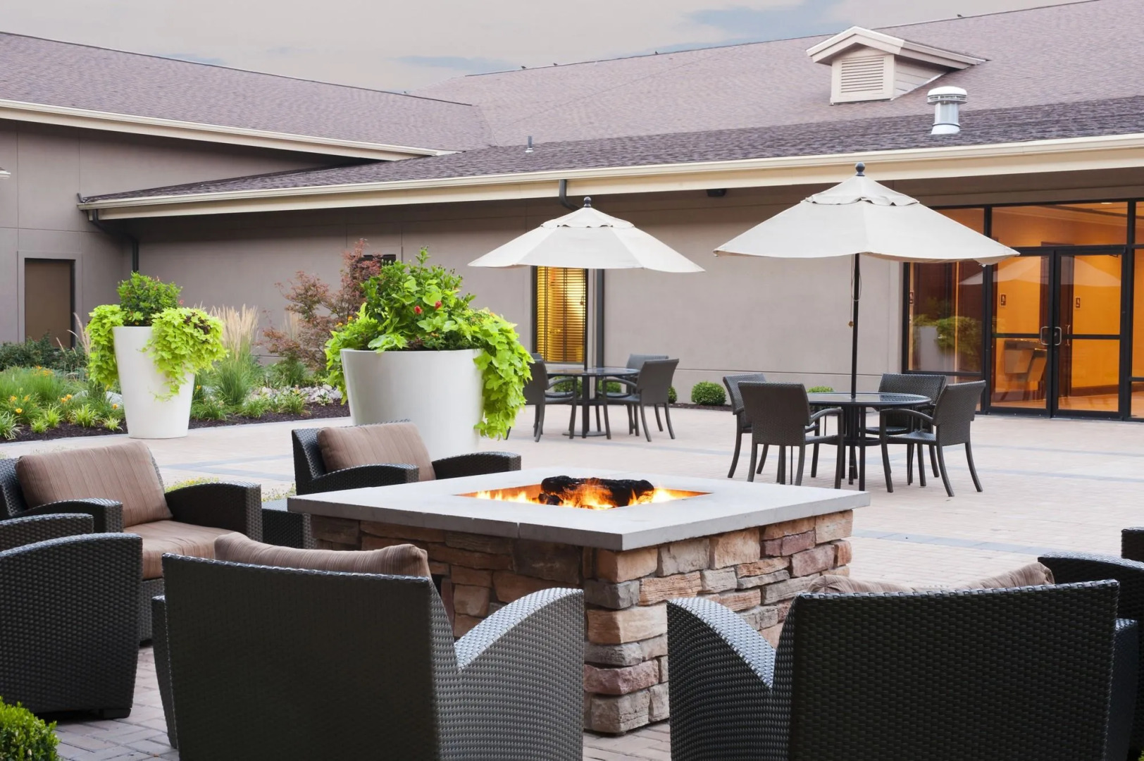 DoubleTree by Hilton Collinsville - St. Louis