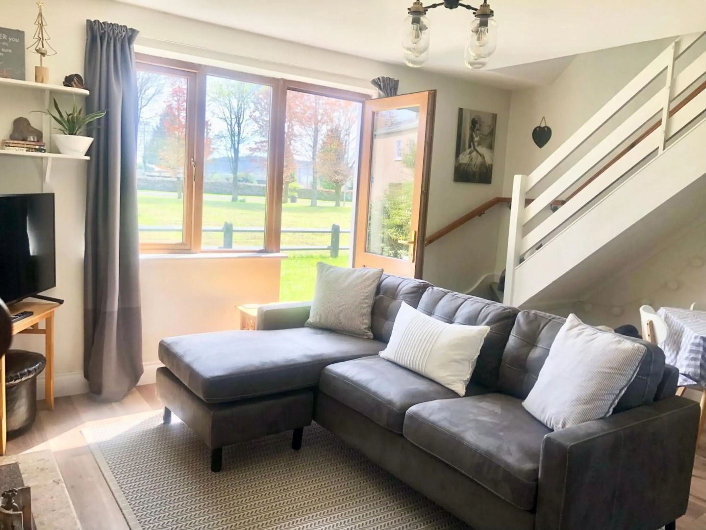 Charming, Modern Masonette in Heart of Fermoy River Town