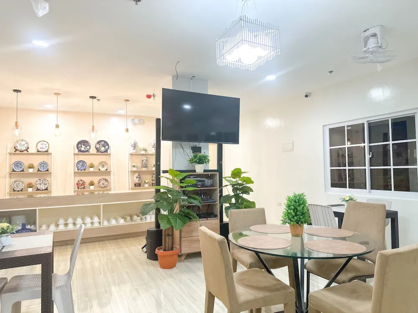 Casa Bicolandia Suites