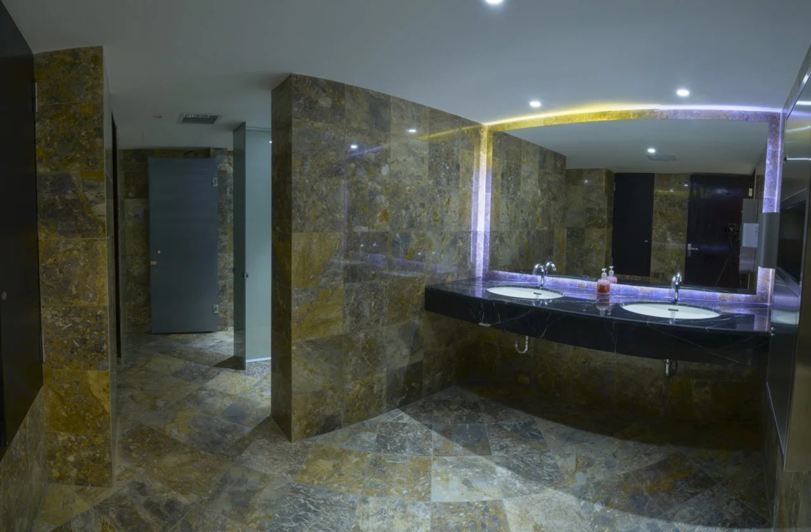 Red River View Hotel