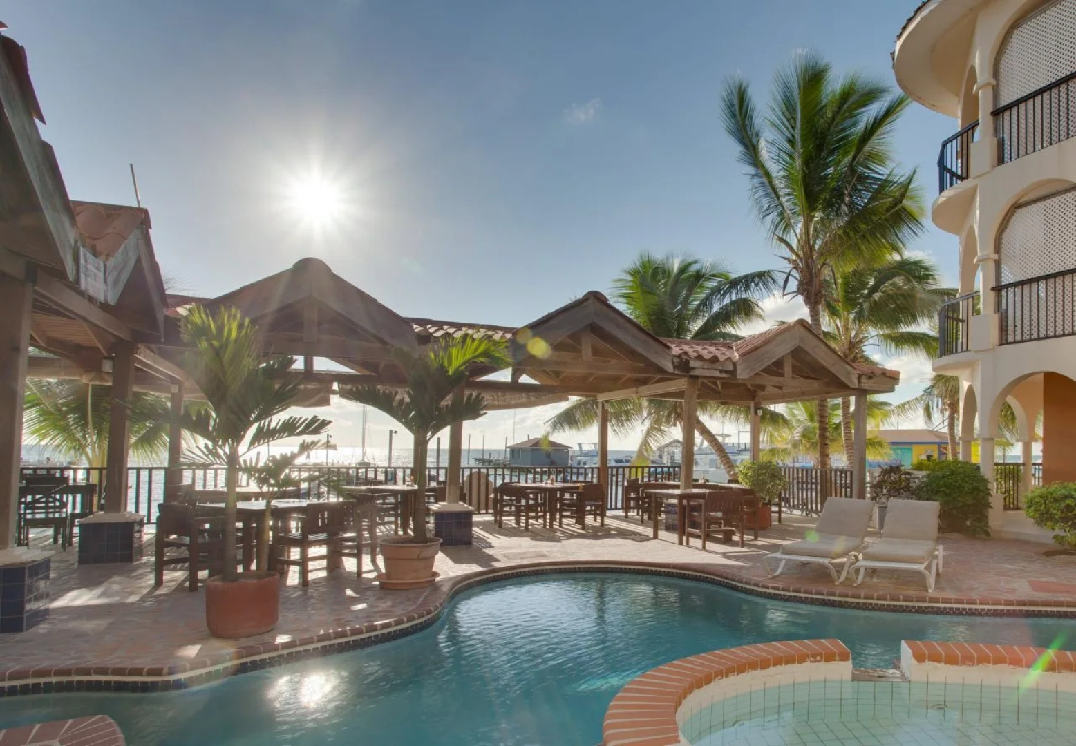 Sunbreeze Suites