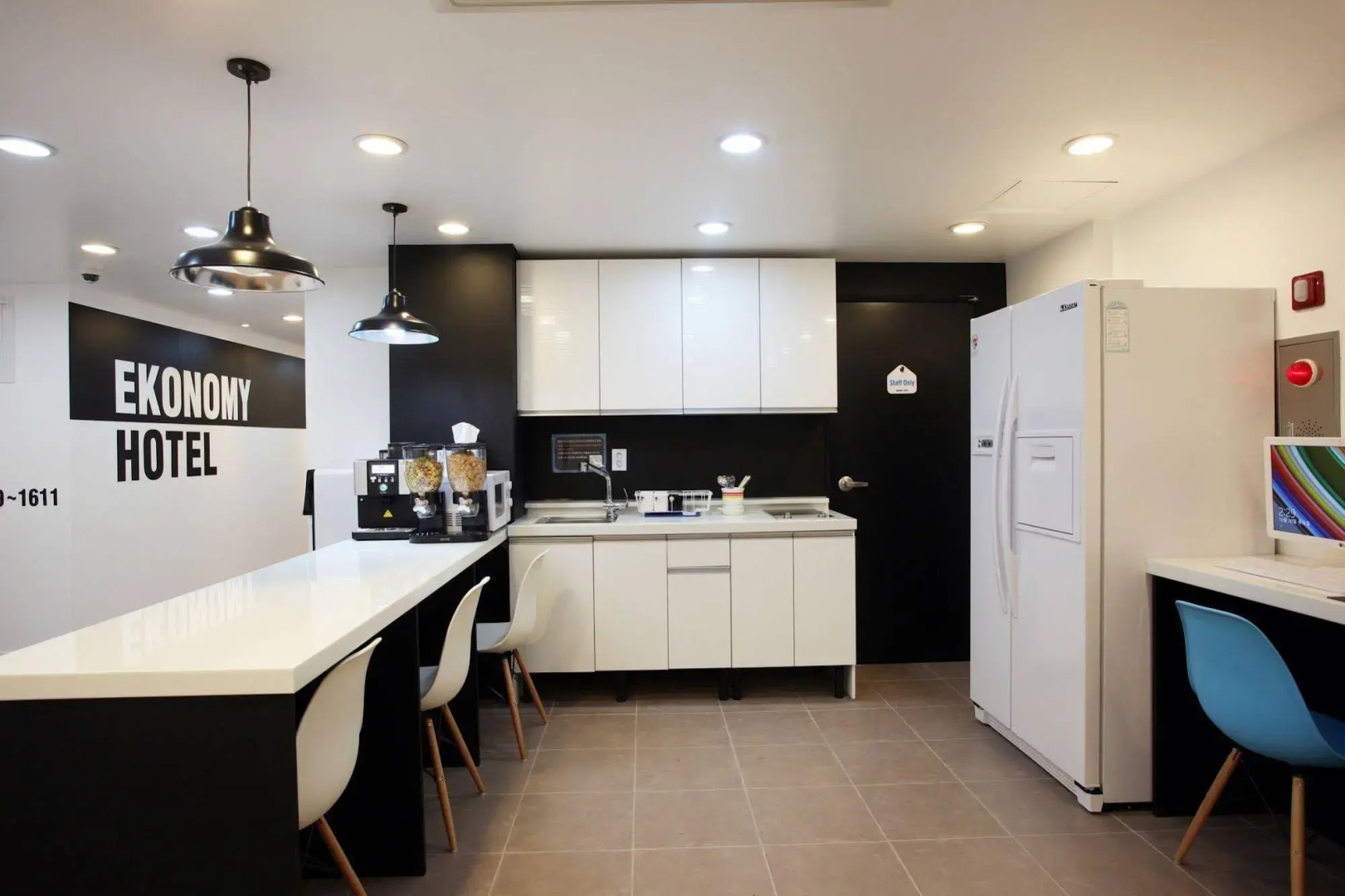 Ekonomy Hotel Myeongdong Central