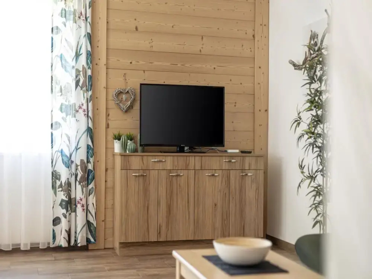 Spacious Chalet With Sauna