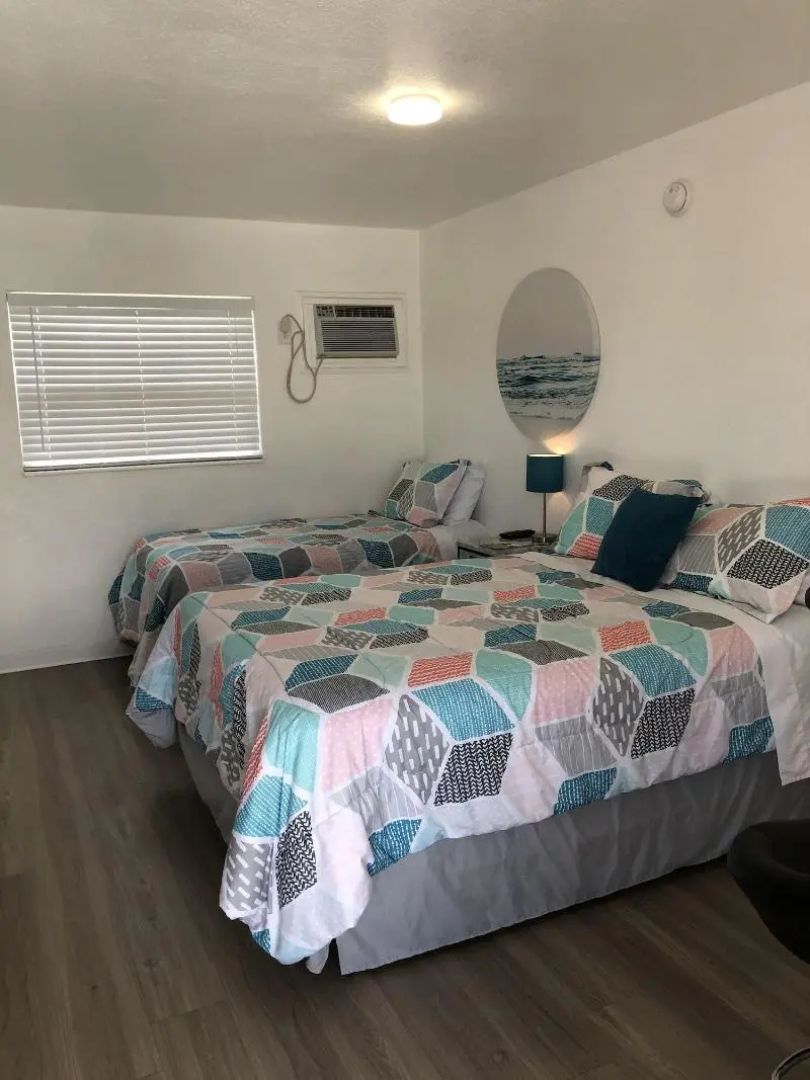 Sun Island Motel