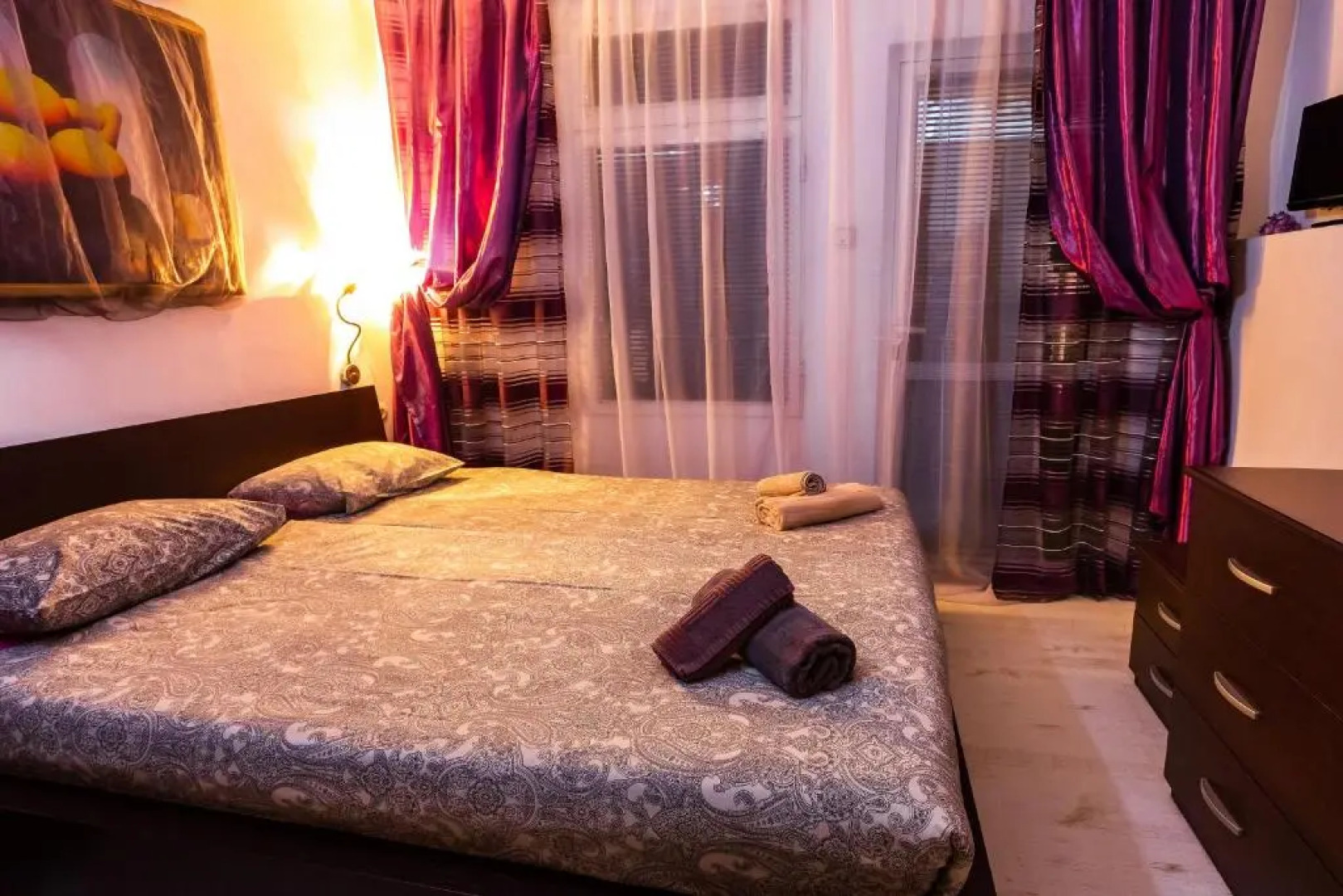 Residence Art Guest Room