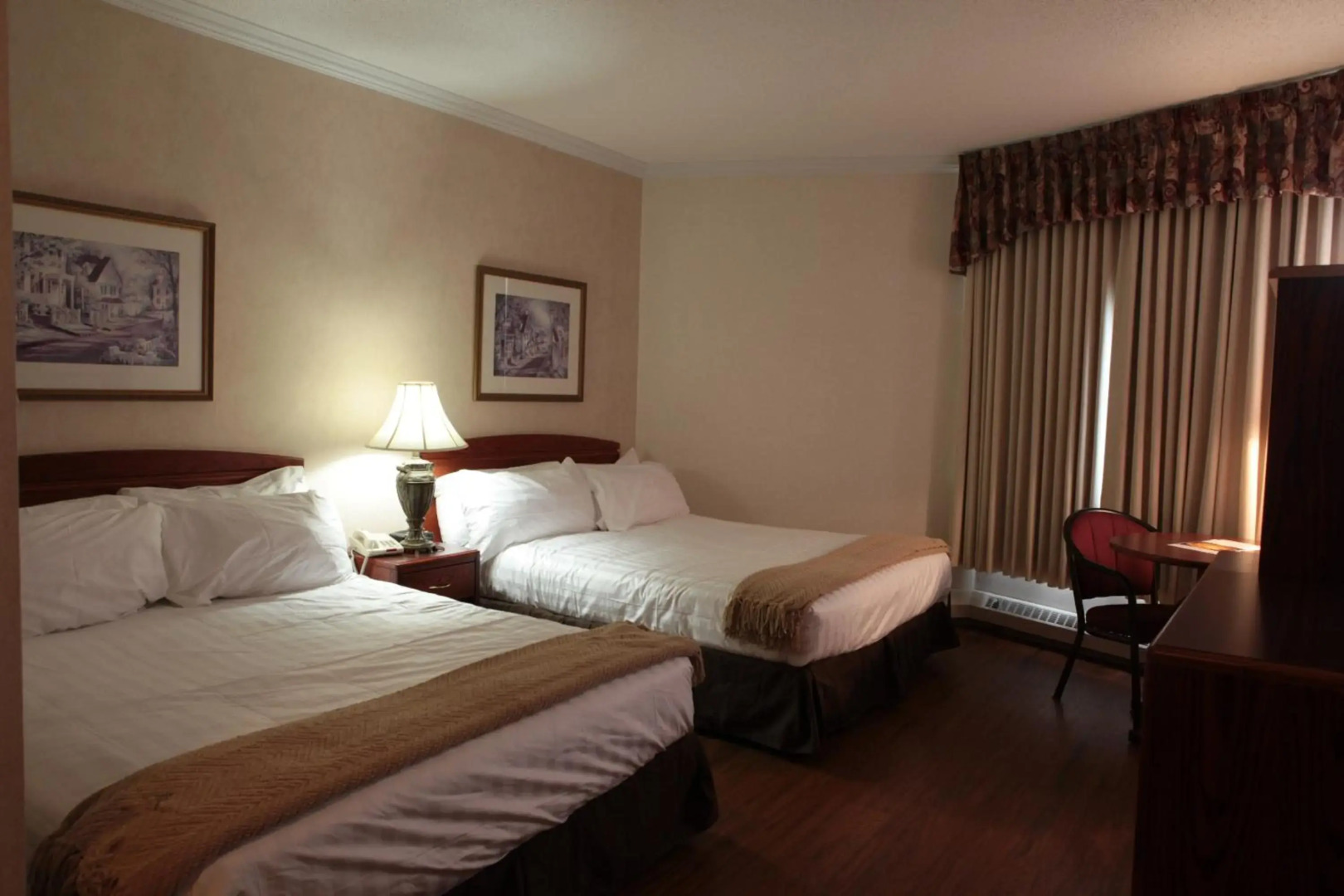 Continental Inn & Suites