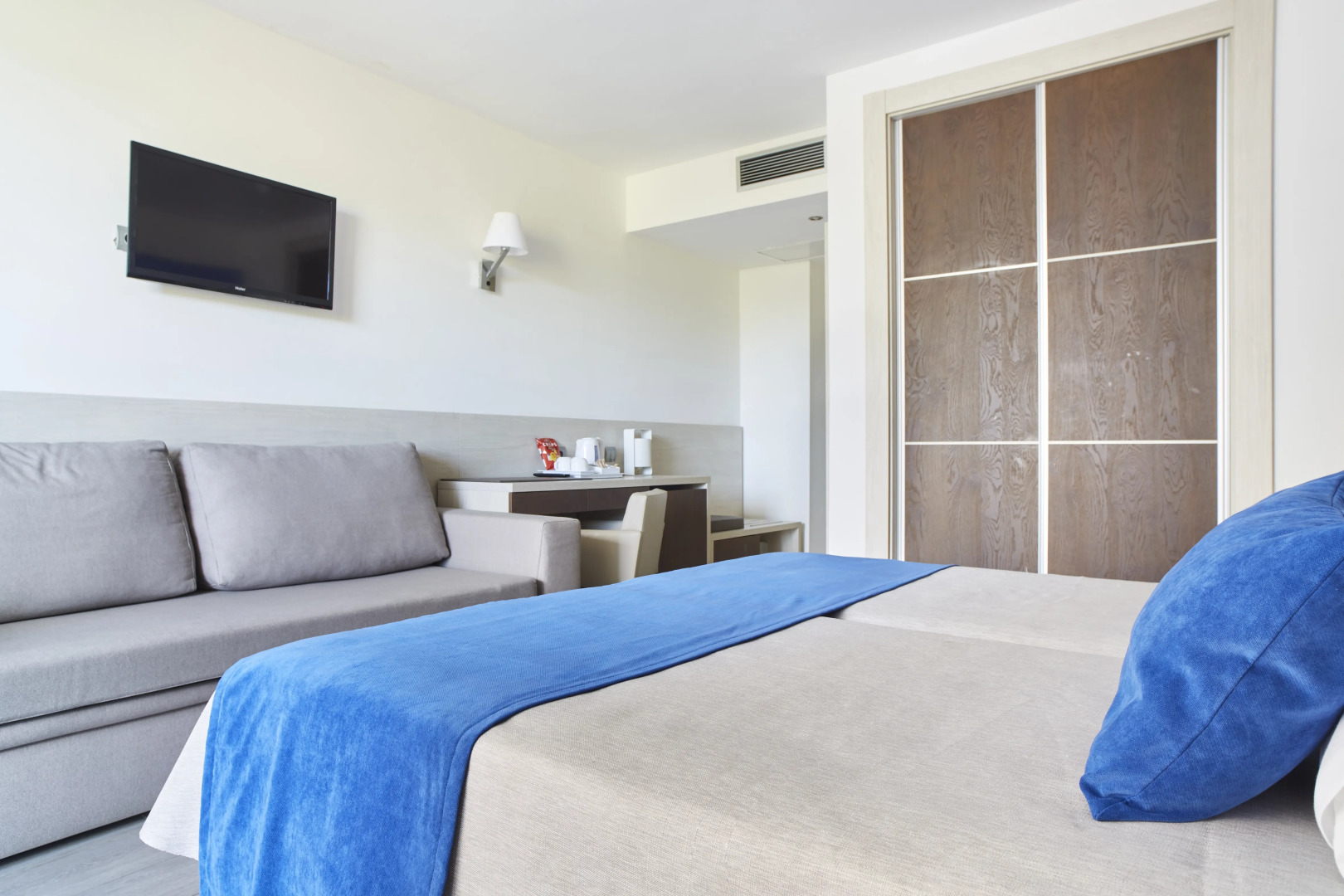 Invisa Hotel Club Cala Verde