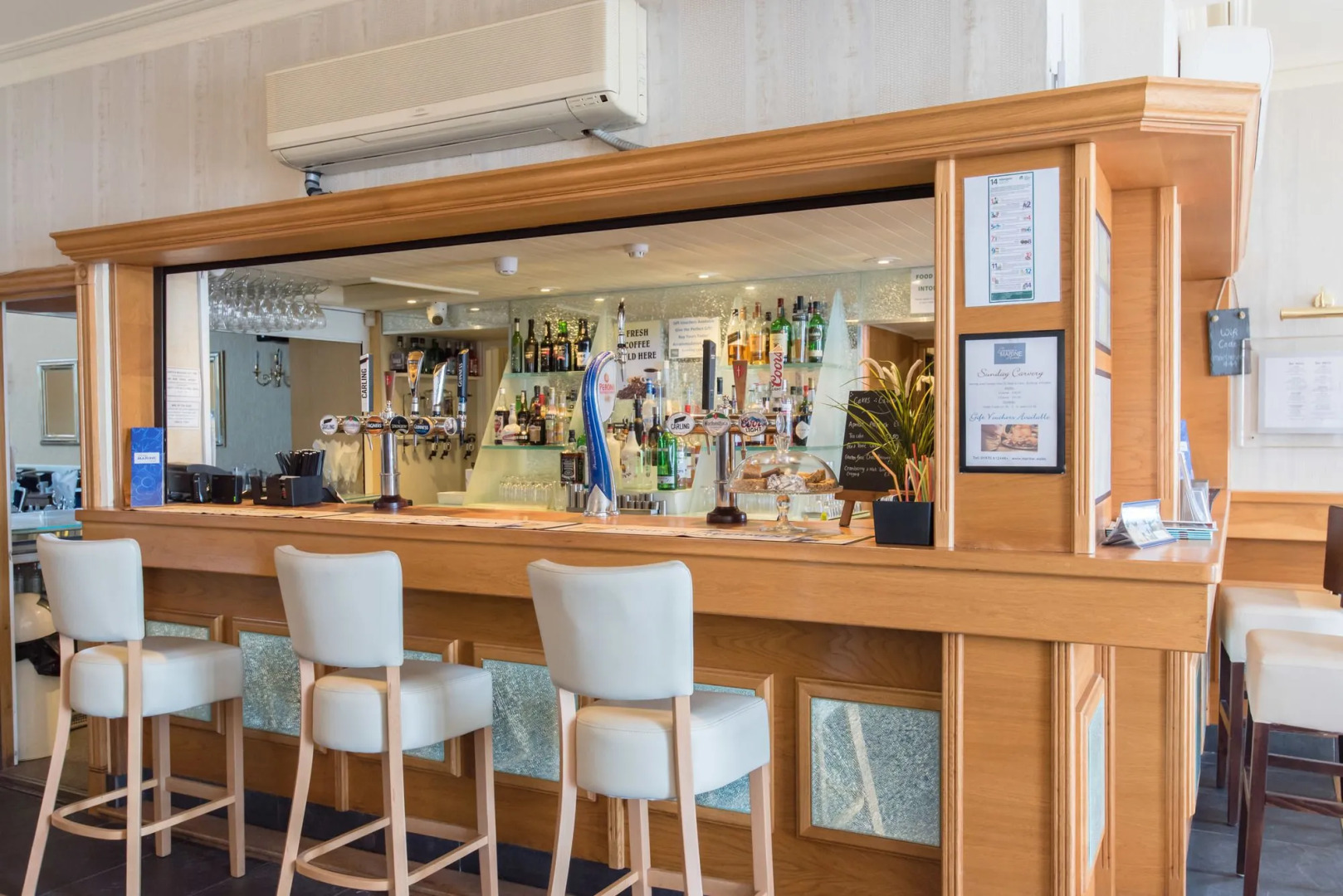 Gwesty'r Marine Hotel & Spa