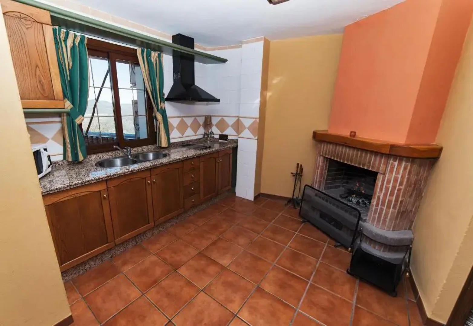 Alojamiento Rural y Restaurante  RAISA