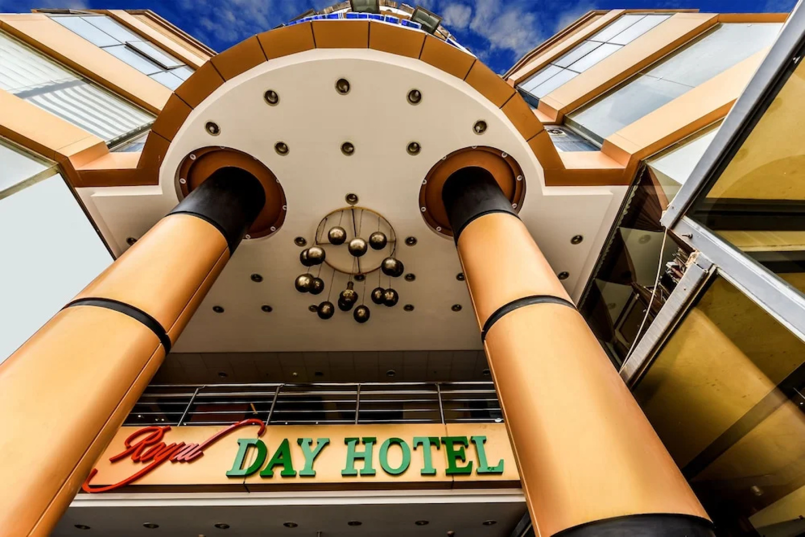 Royal Day Hotel