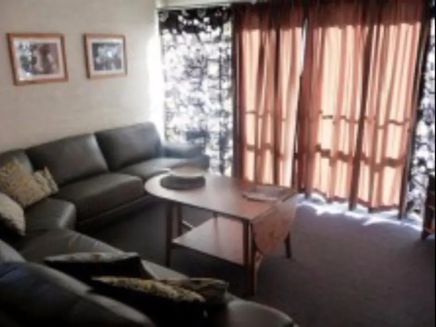 Kirwan 49 - Holiday Apartment