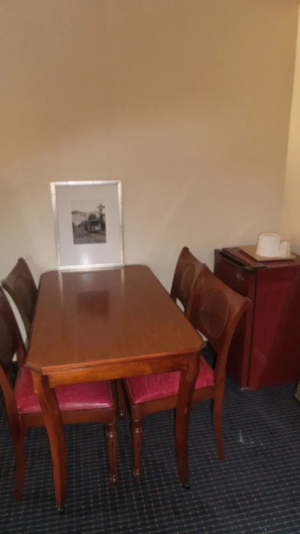 Holiday Motel Oakdale