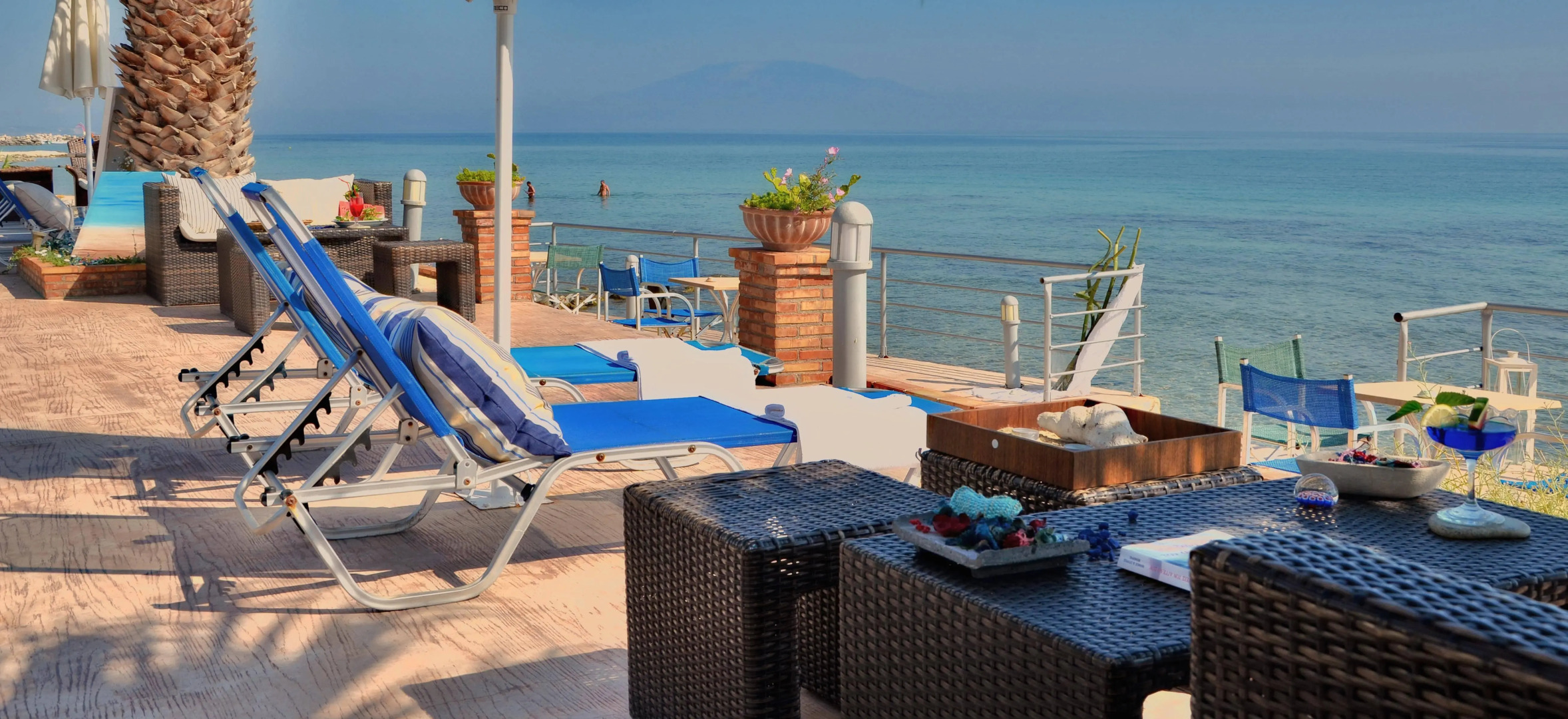 Belussi Beach Hotel & Suites