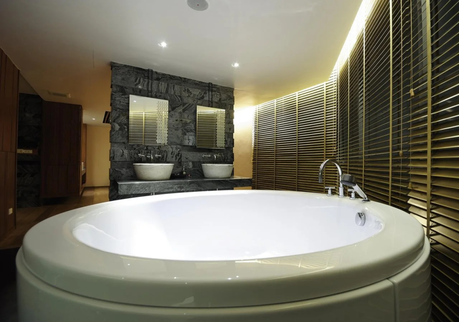 JC Kevin Sathorn Bangkok Hotel