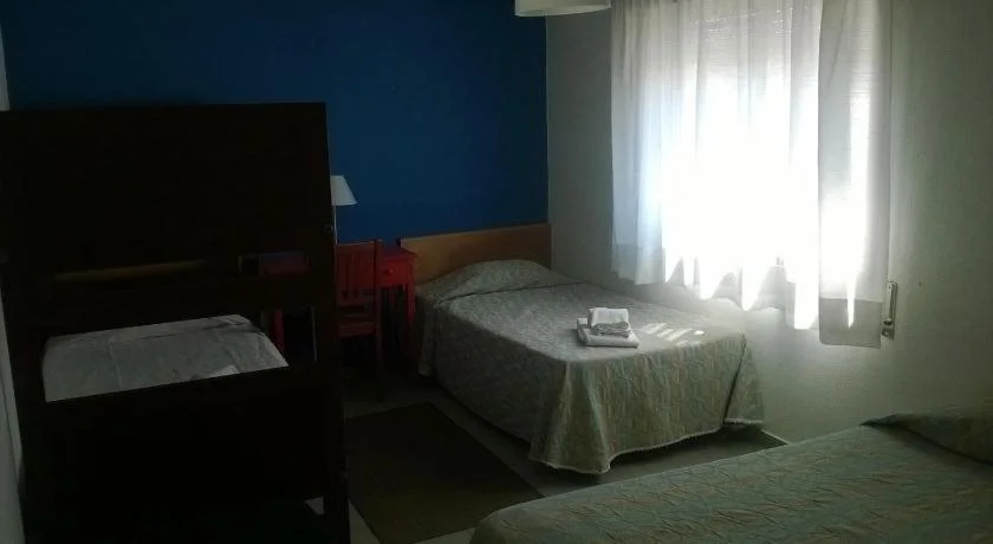 E-Nove Lounge Hostel Caffe