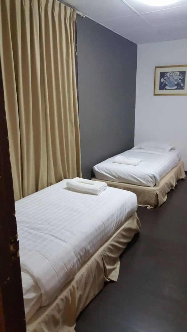 CUBE Family Boutique Capsule Hotel