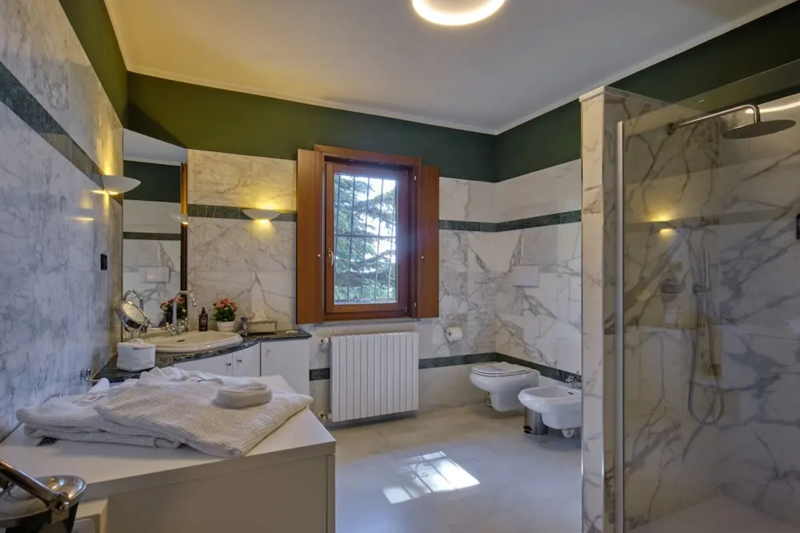 Giarvino Guest House