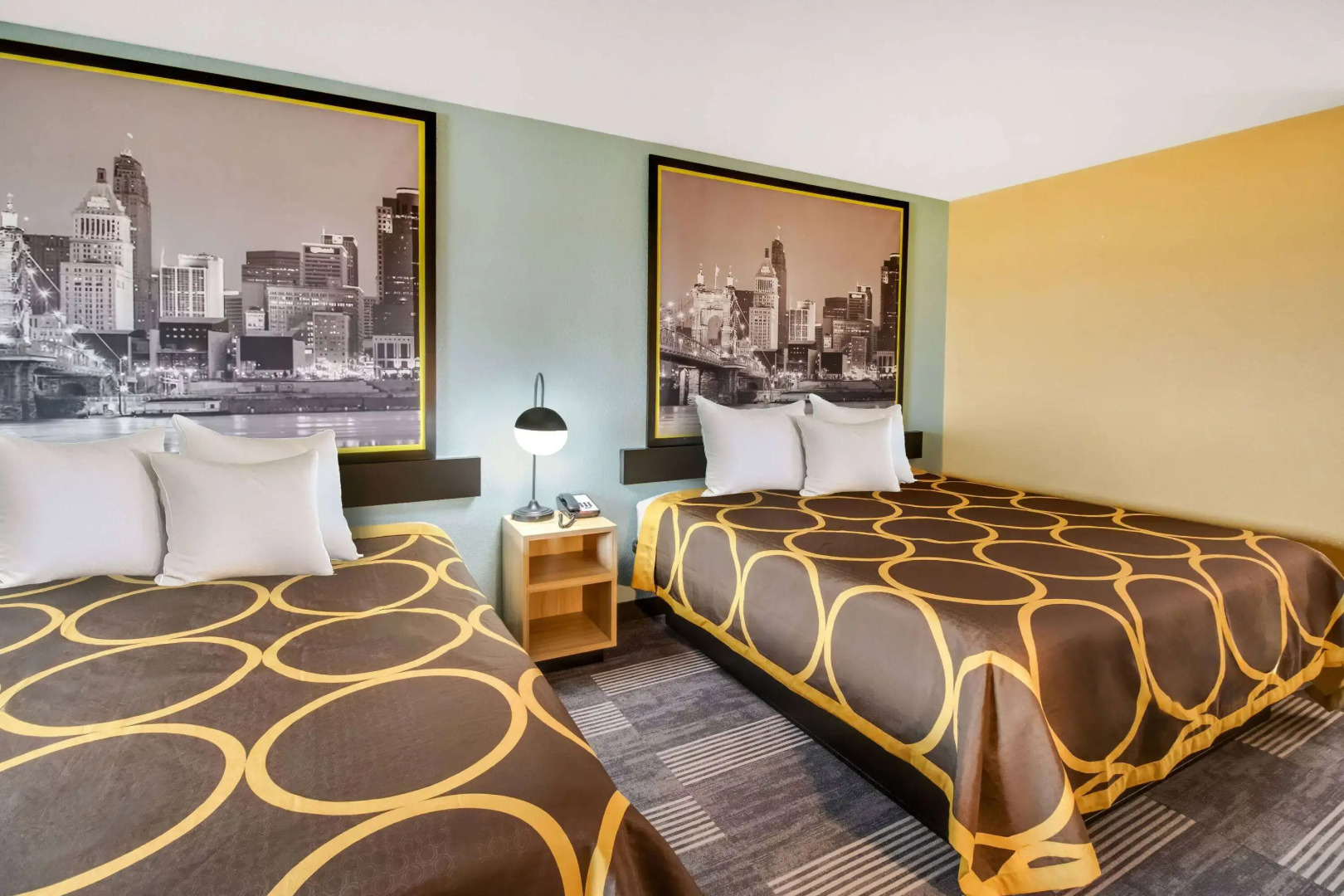 Super 8 by Wyndham Vandalia/Dayton International Airport