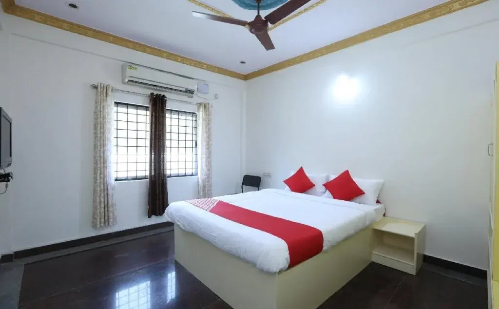 Riviera Residency by OYO Rooms