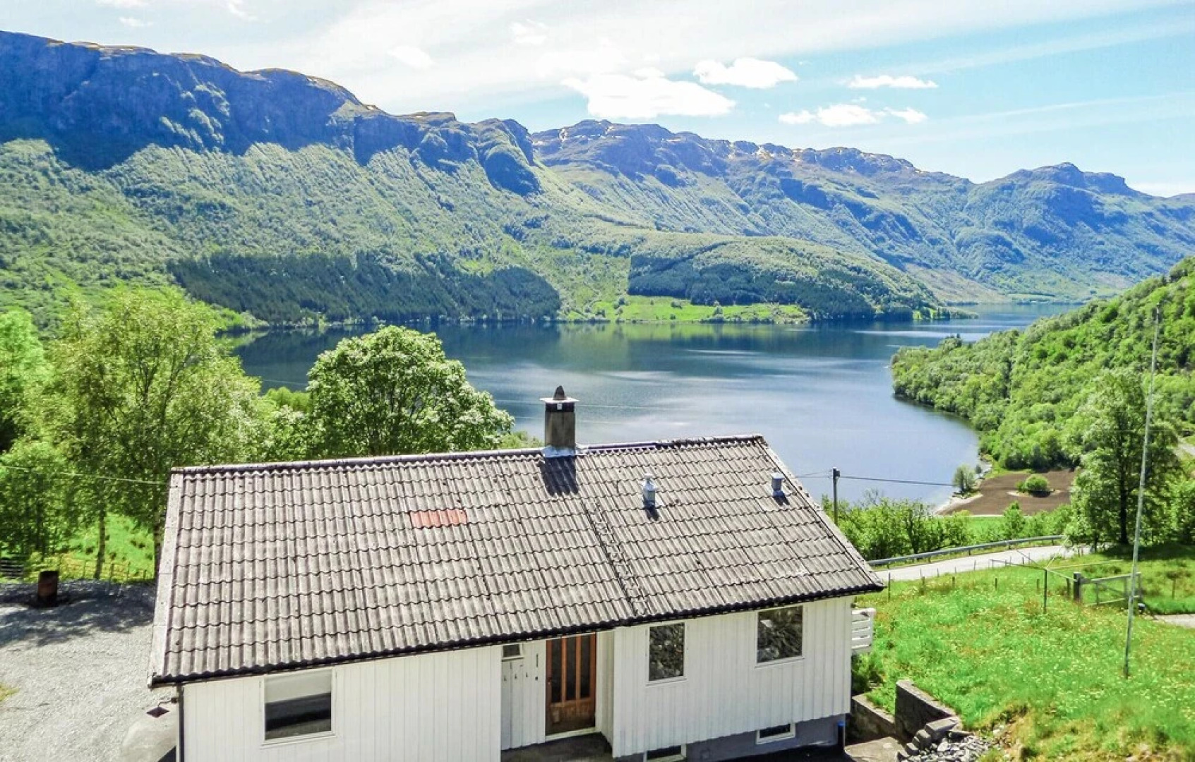 Amazing Home in Etne With 5 Bedrooms and Wifi