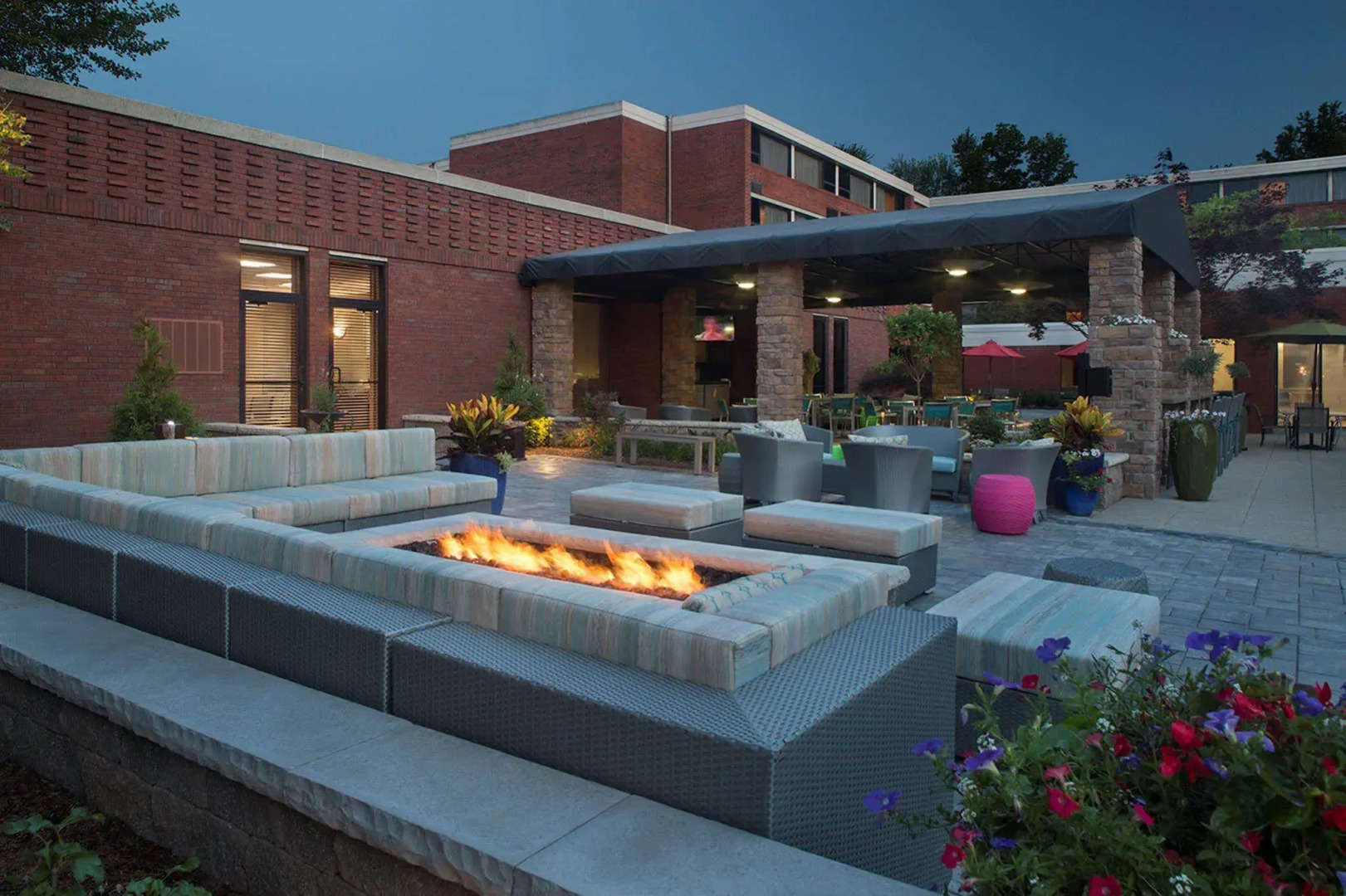 DoubleTree by Hilton Akron Fairlawn