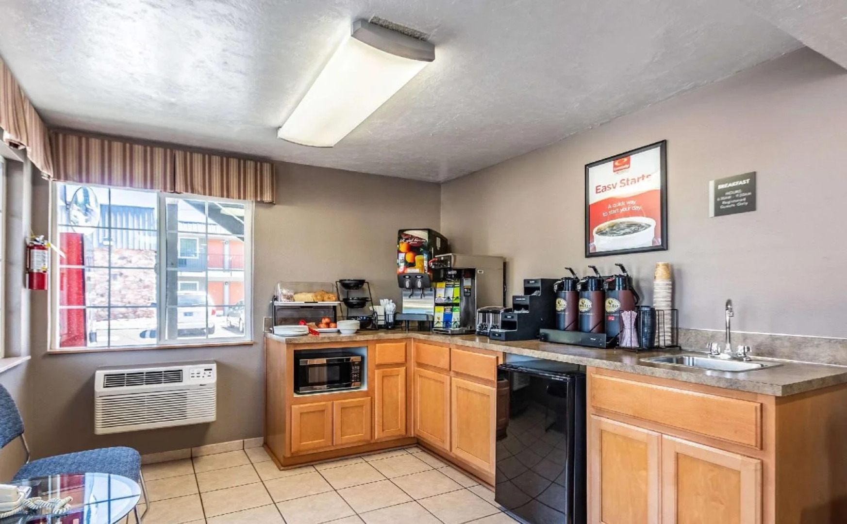 Econo Lodge Inn & Suites Hillsboro - Portland West